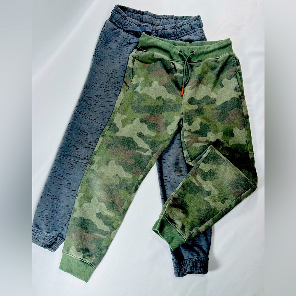 Boys’ jogger sweatpants size M 8/10